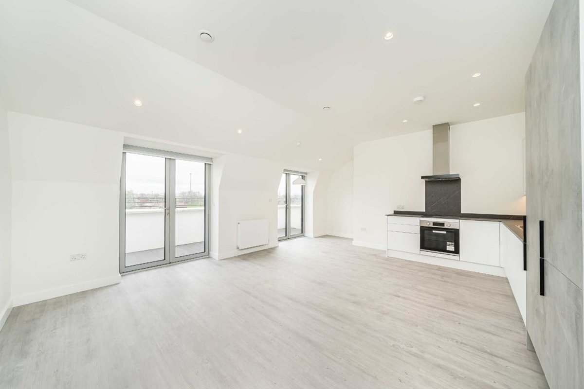 apartment for rent in Shirehall Lane Hendon, NW4
