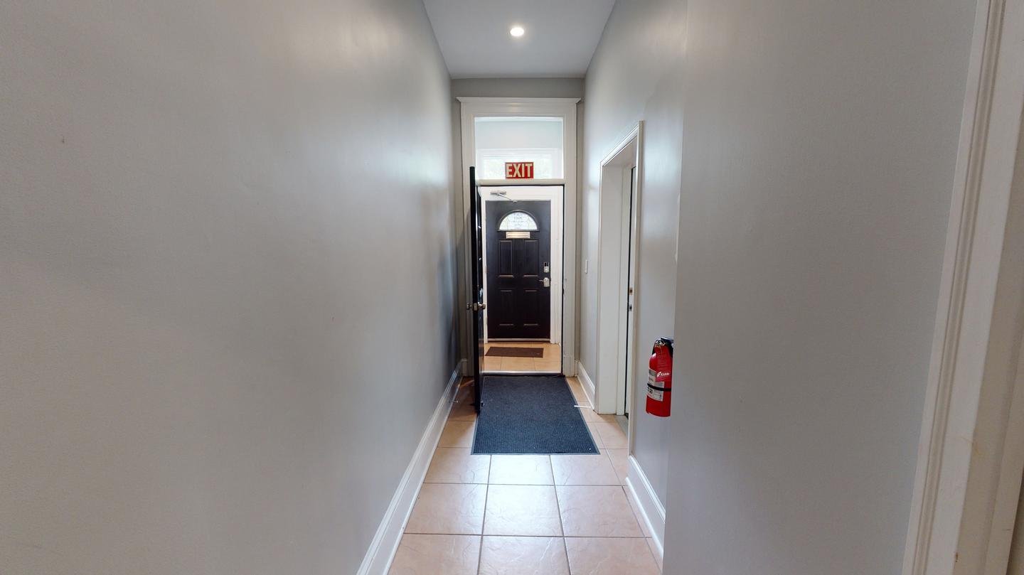 Bright Bloomingdale Duplex off Rhode Island Ave (Has a House)