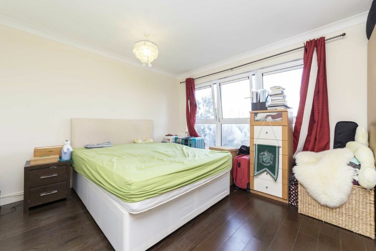 apartment for rent in Langbourne Place Canary Wharf, E14
