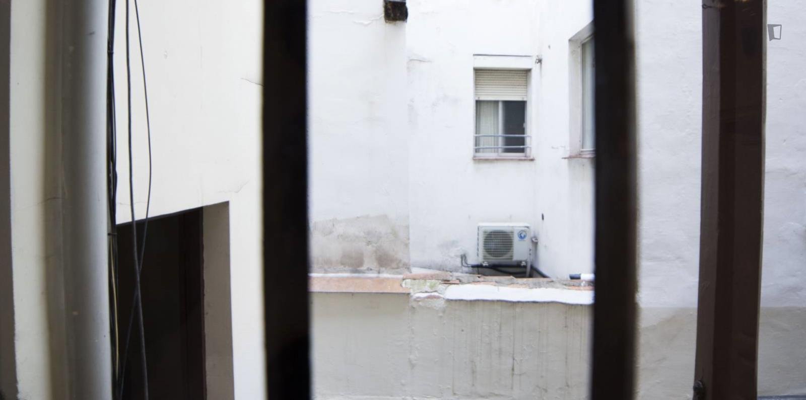 Maravillosa habitación doble cerca del metro Noviciado
