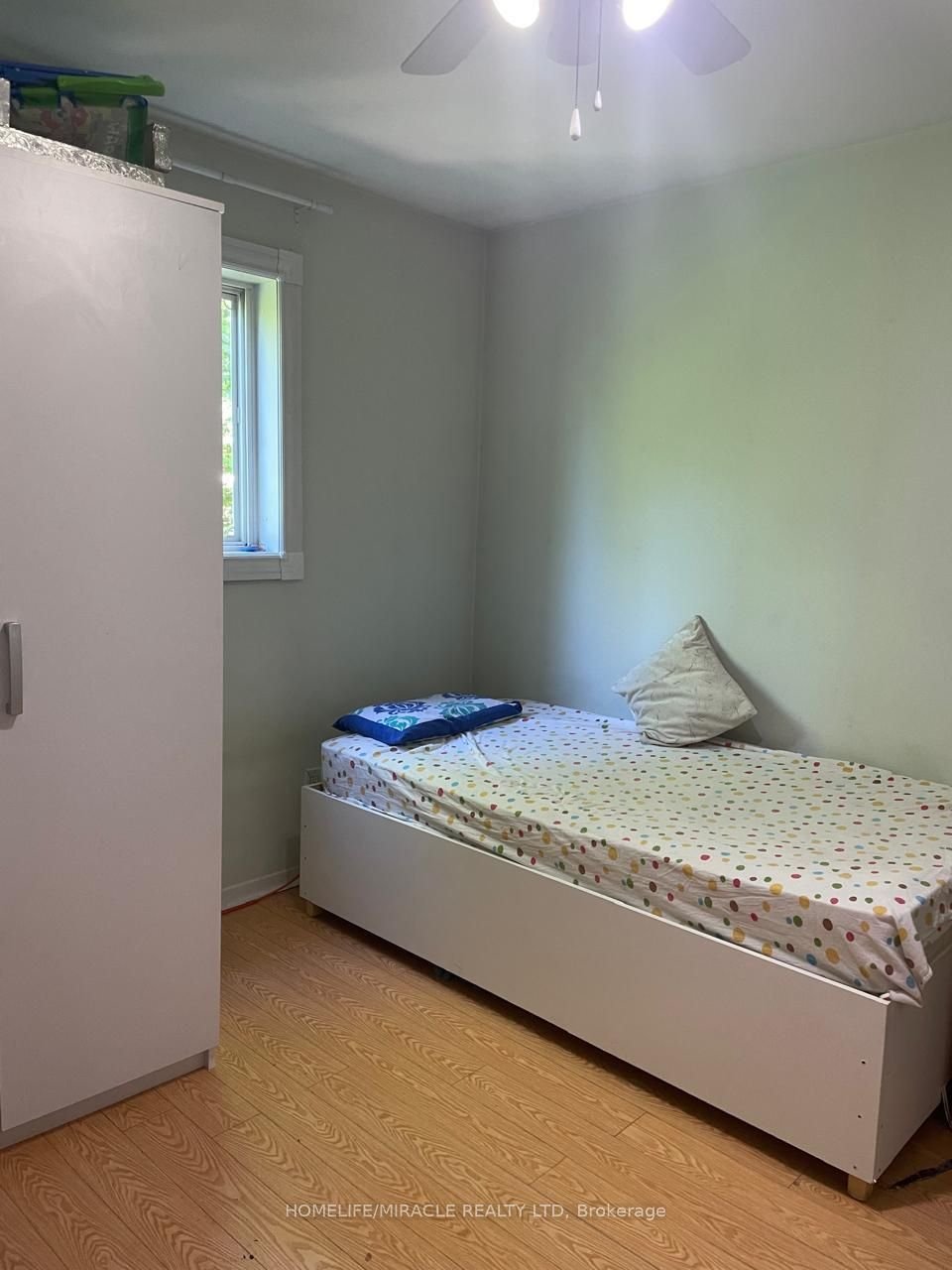 Upper - 10 Lynwood Crt, Brampton, L6V2X4, Ontario, Canada, CA