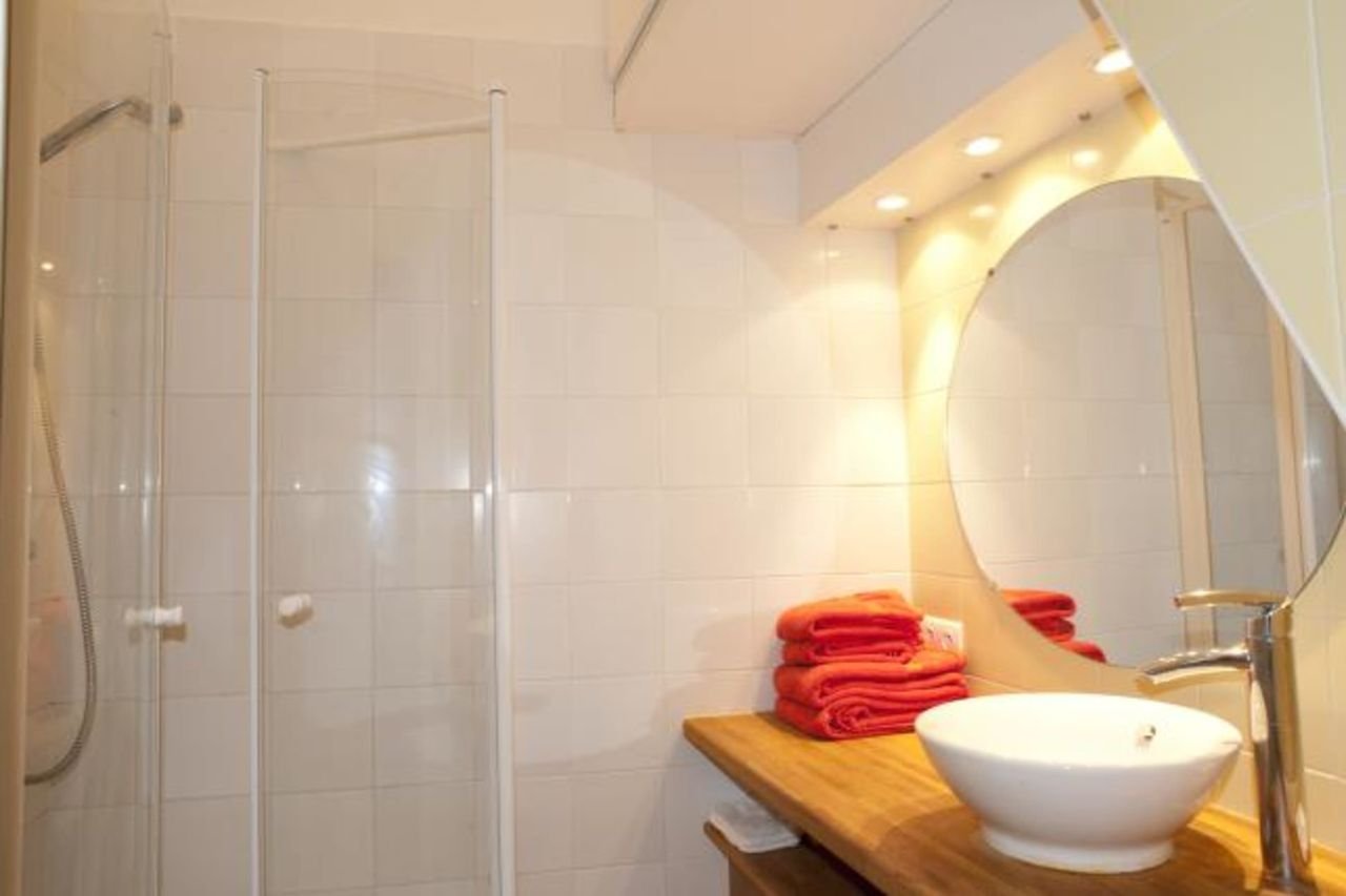 Amazing 2 bed near place des Vosges, Paris - Amsterdam Apartments for Rent