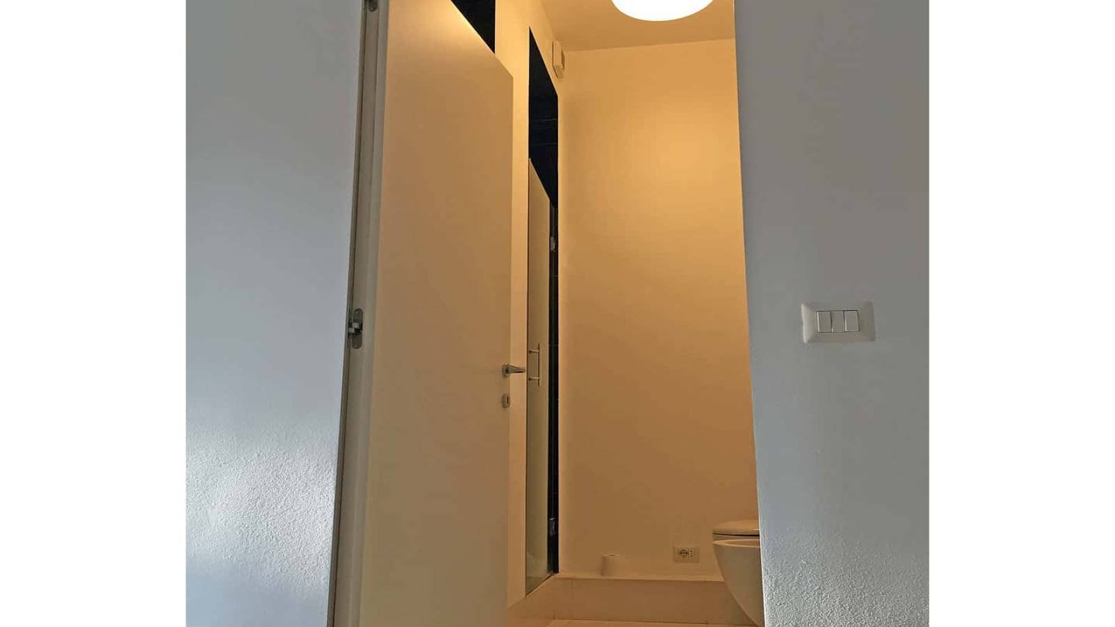 Appartamento con 1 camera da letto in affitto a Milano