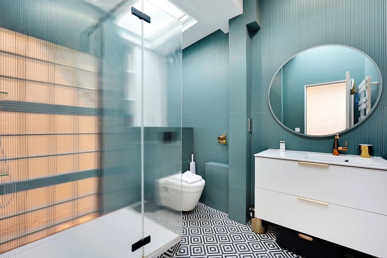 Modern apartment - Buttes-Chaumont, Paris - Amsterdam Apartments for Rent