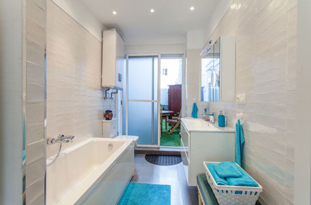 Apartamento con terraza al lado de Ruzafa