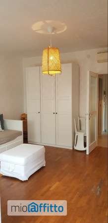 Monolocale arredato con terrazzo Vittoria apuana