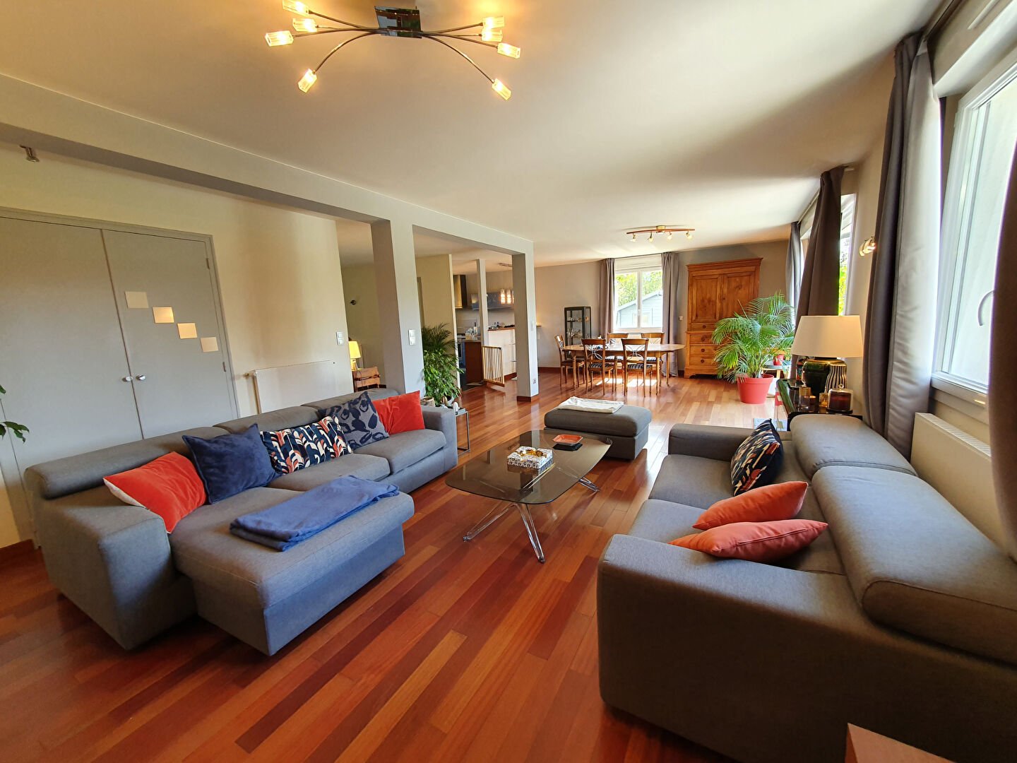 Maison 7 pièces - 180m2