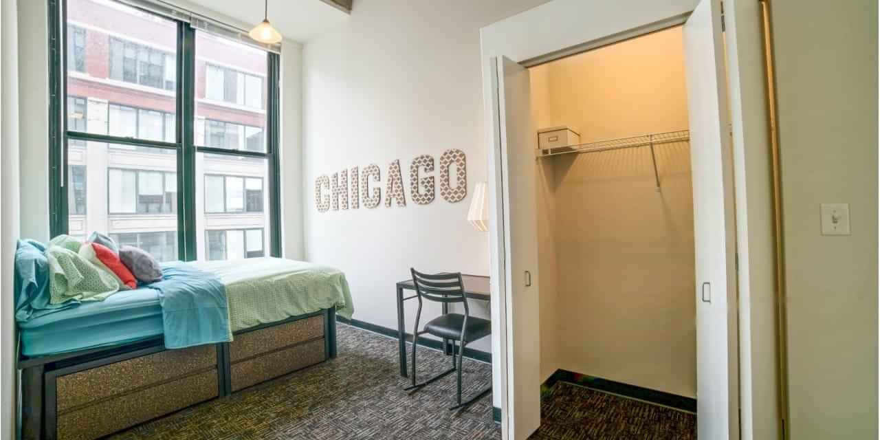4 Bed 3 Bath - E (Has an Apartment)