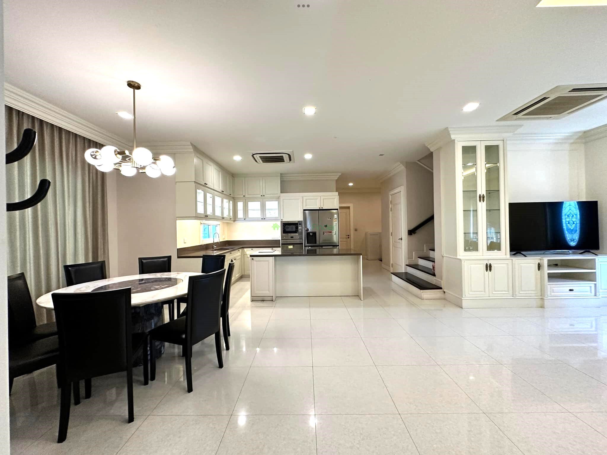 House For Rent 4 Bedrooms 5 Bathrooms Bangna-Srinakarin