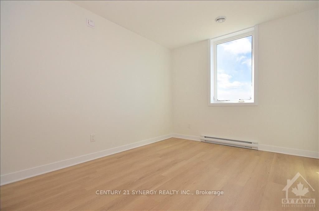 302 - 7 MAPLE Ave, Smiths Falls, K7A1Z4, Ontario, Canada, CA
