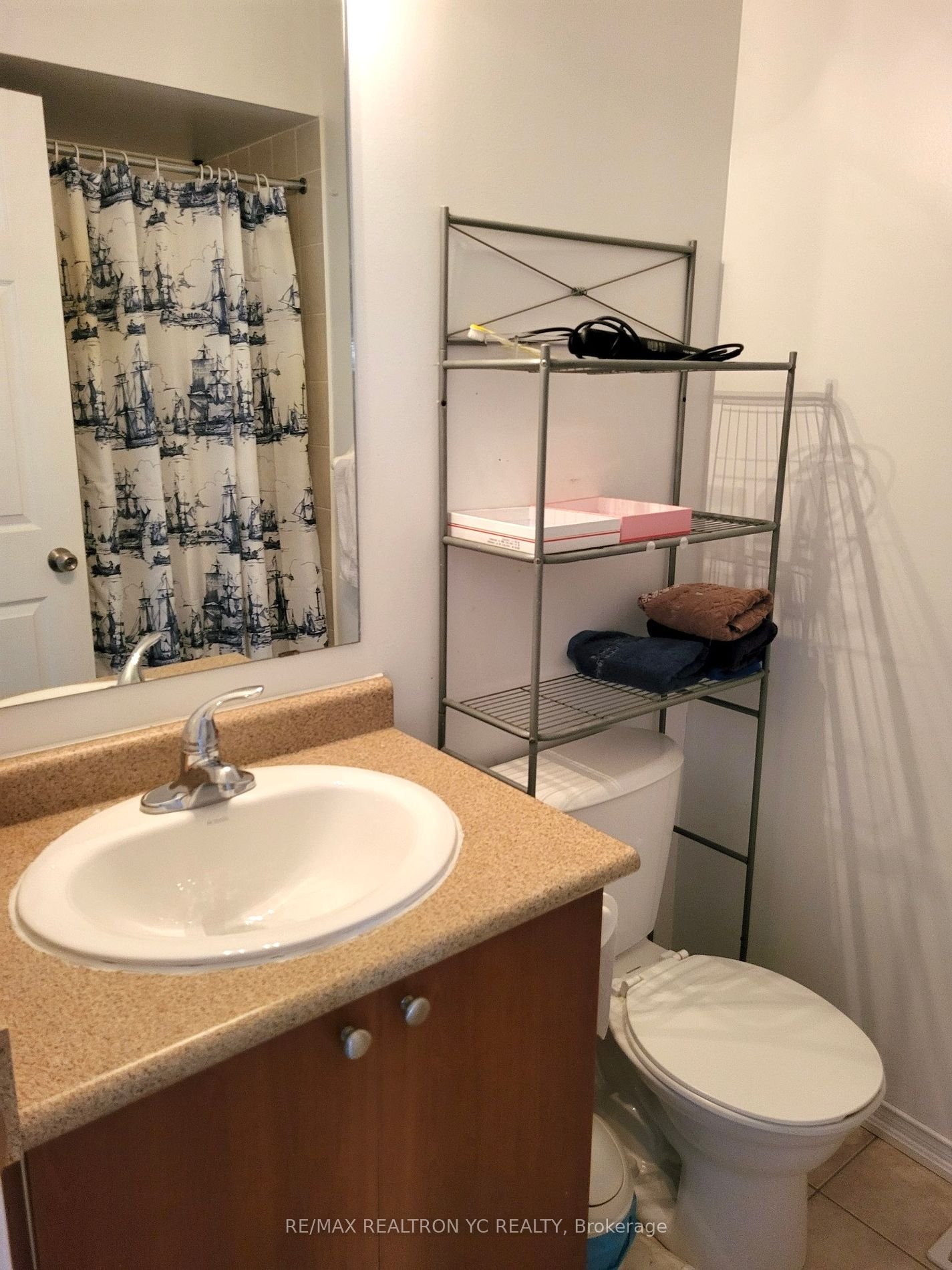 ROOM - 122 Hainford St, Toronto, M1E4Y5, Ontario, Canada, CA